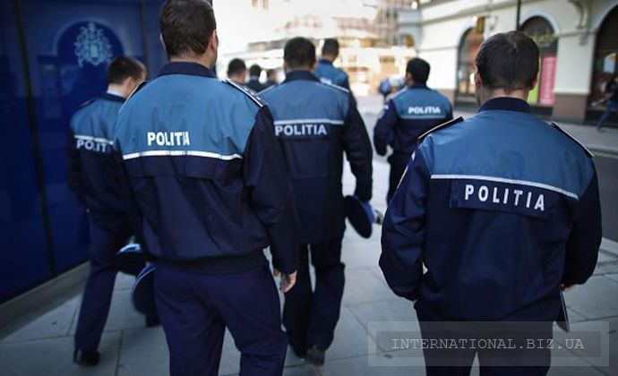 На присяге в Бухаресте задержано 30 человек