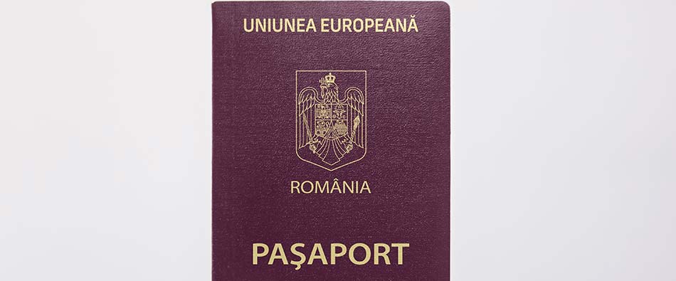 Украинцы в Испании с паспортом Румынии